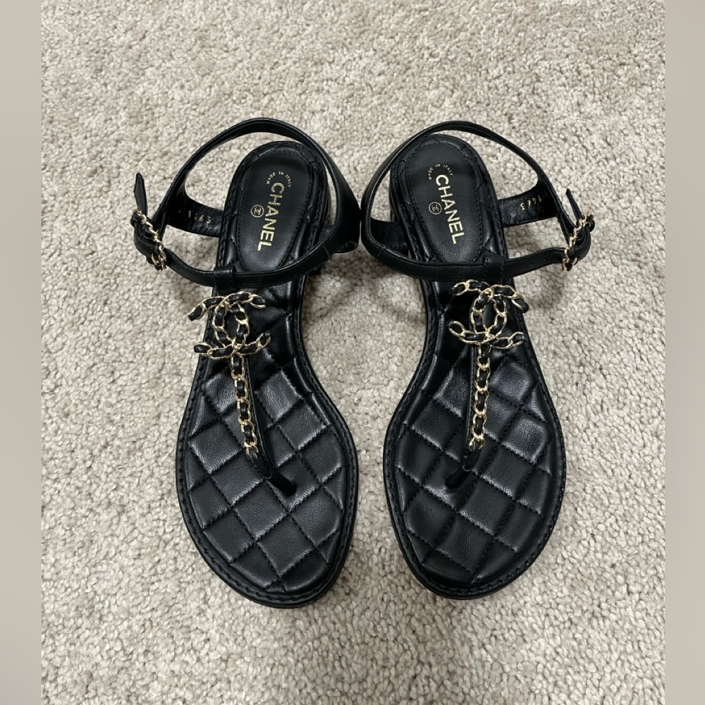 Chanel Quilted Lambskin CC Interlocking Sandals, Size 37